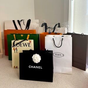 Designer paper shopping bags